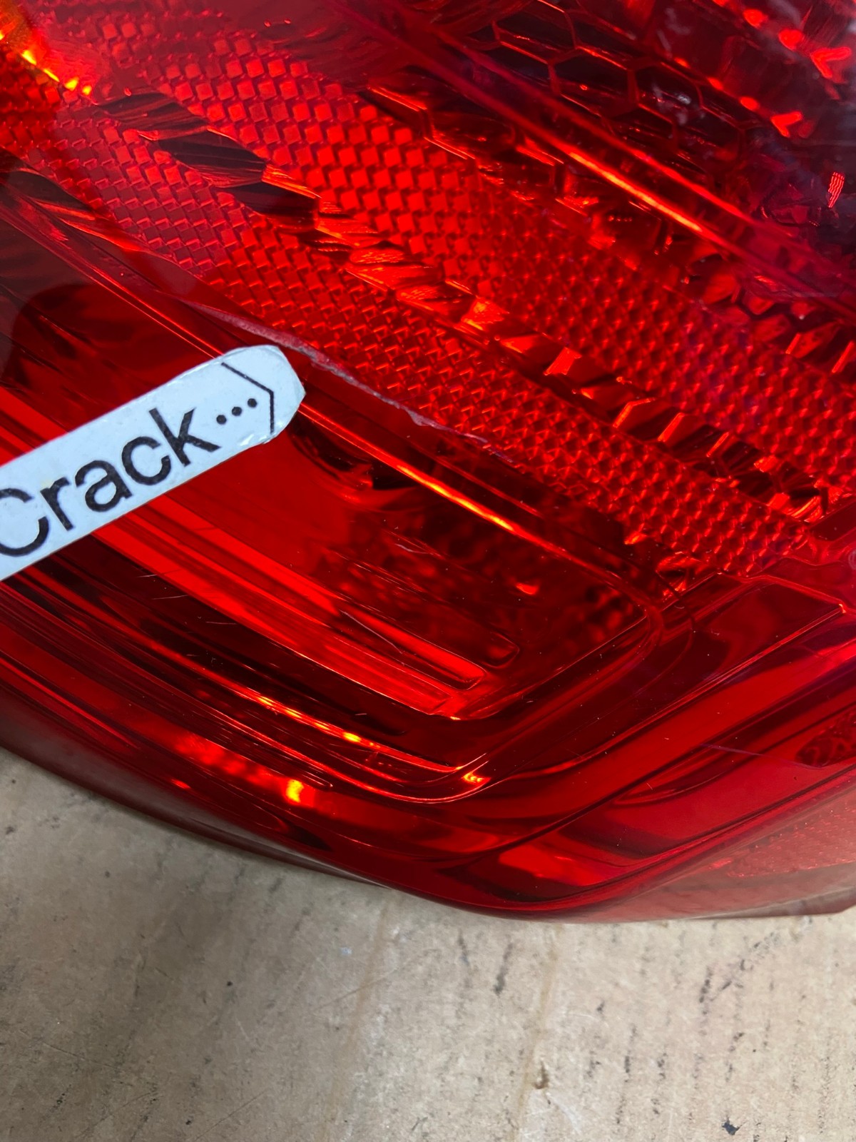 2014 to 2018 Ford Taurus Interceptor Right Passenger RH Tail Light AD6086 LK4
