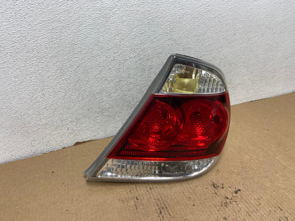 2005 to 2006 Toyota Camry Tail Light Right Passenger Side AG2124 LK2