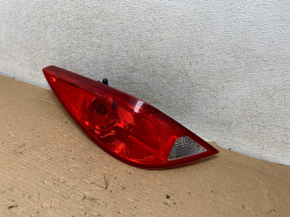 2006 - 2009 Pontiac G6 Coupe Left Driver LH Side Tail Light AH8895 LK2