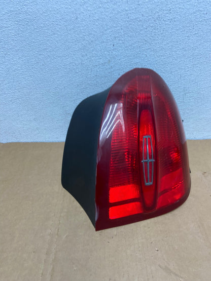 1998 to 2002 Lincoln Town Car Right Passenger RH Tail Light AC8402 LK2