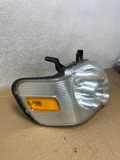 2006 to 2010 Ford Explorer Right Passenger Side Headlight AH8263 DW2