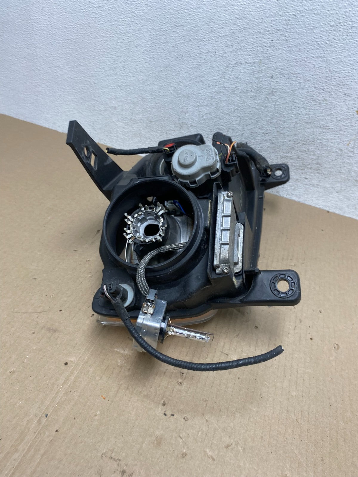 2011-2013 Jeep Grand Cherokee Left Driver LH Xenon Headlight AH6795 DW8