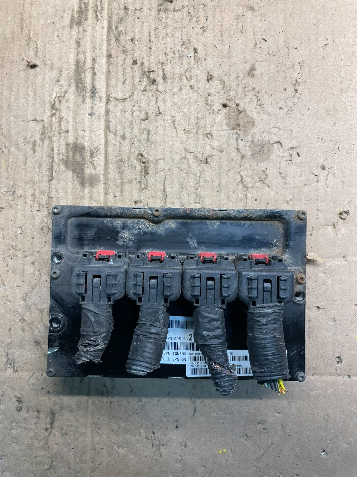 2010 Dodge Caravan Town & Country Engine Computer p68049415ae T7397 DG0