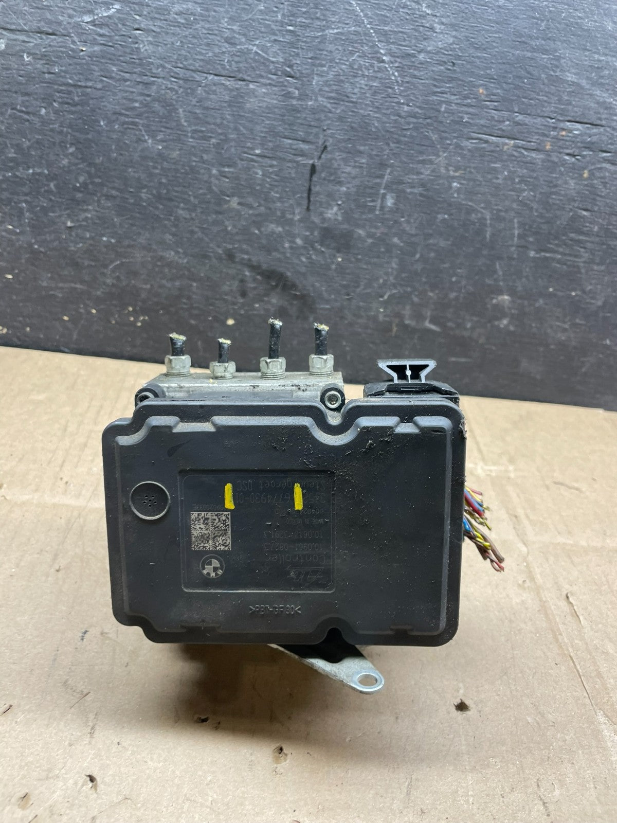 2006 BMW 325i ABS Anti-Lock Brake Pump 6774930-01 OEM R1777 DG4