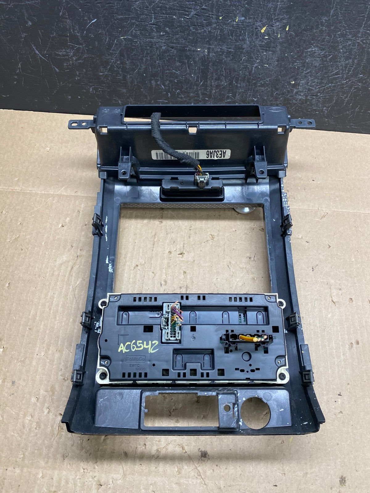 2010 2011 Ford F150 Climate Control A/C Heater Panel Radio Bezel AC6542 DG3