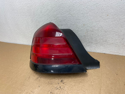 2003 - 2011 Ford Crown Victoria Left Driver Lh Side Tail Light AG2281 LK1