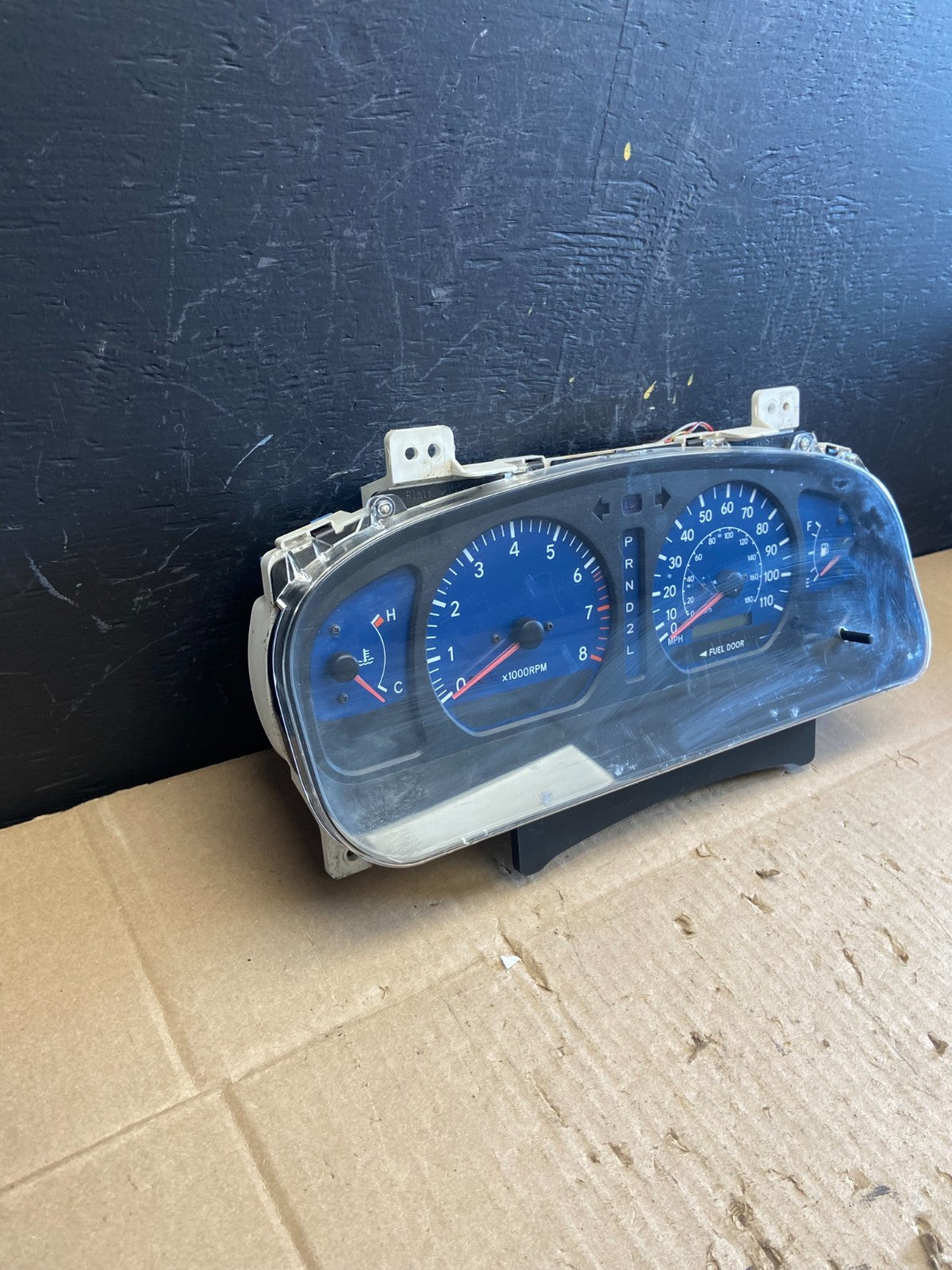 2001 2003 Toyota Sienna Speedometer Cluster Gauge AB9722 DG2