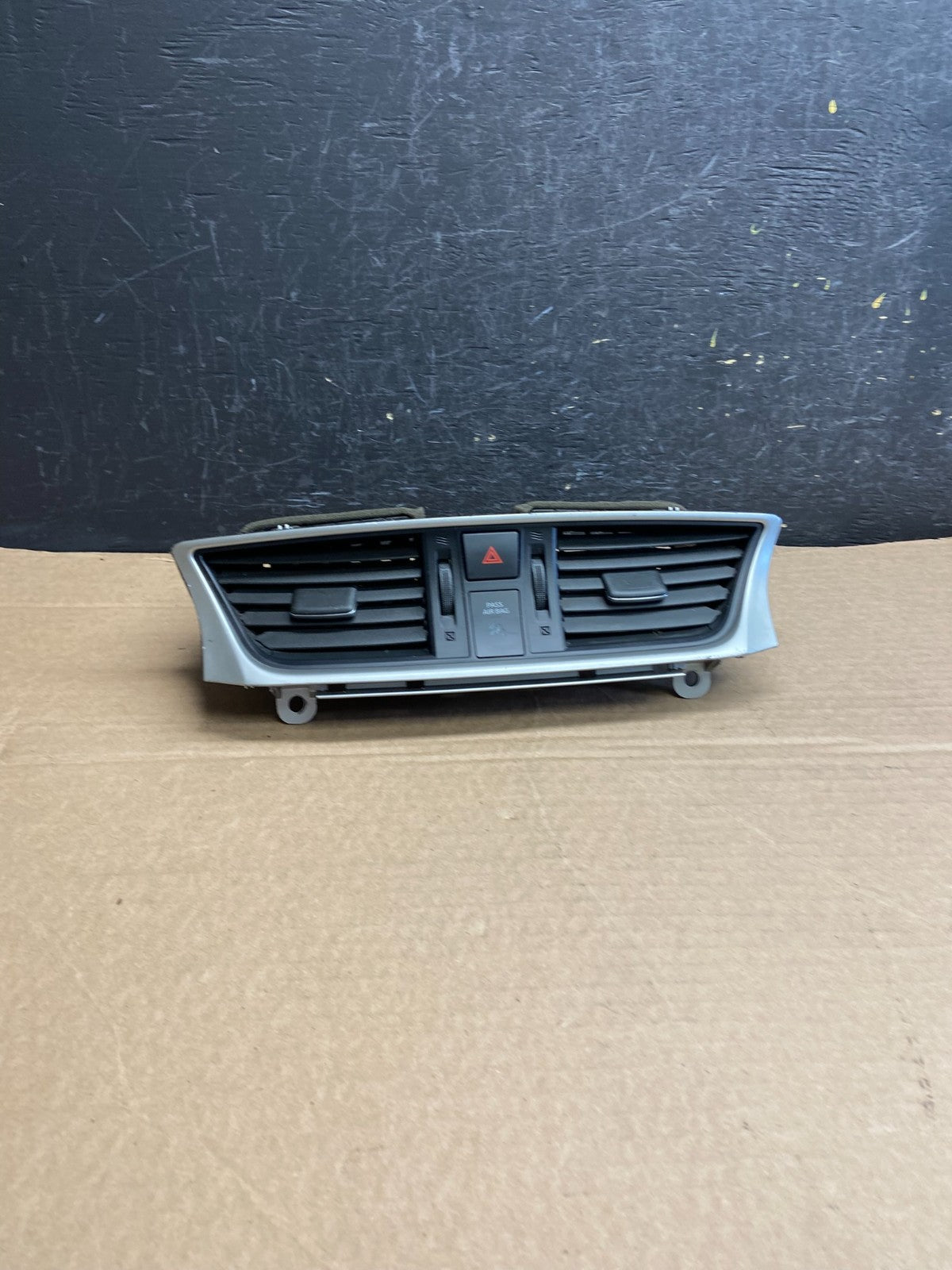 2013 to 2015 Nissan Sentra Air Vents Top Dash Center W/Hazzard Switch AF2407 DG0