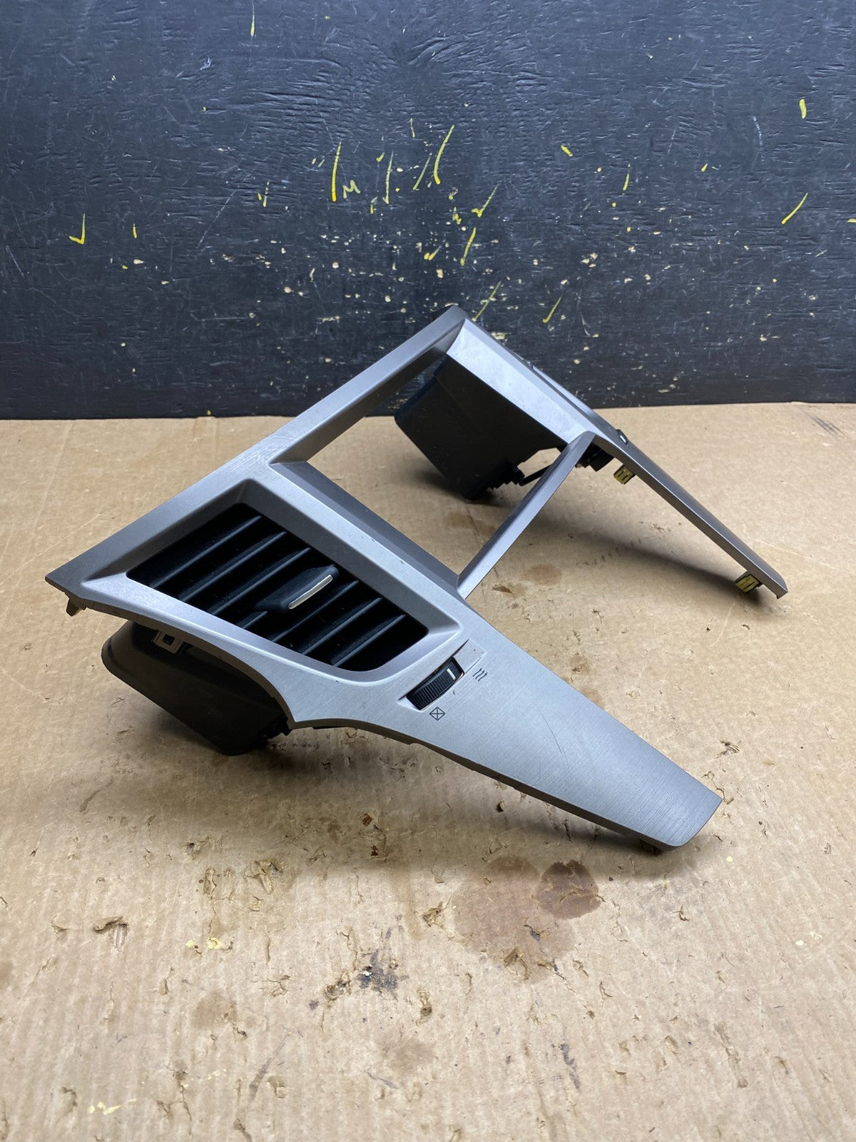 2010-2014 Subaru Legacy Outback Vent Radio Panel Trim Bezel OEM z4485 DG1