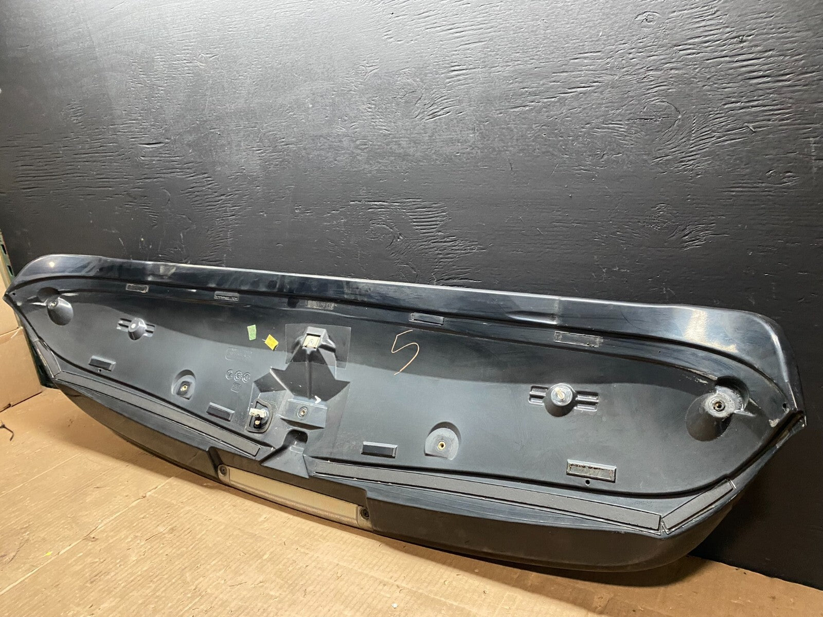 2004 to 2009 Lexus RX350 Rear Trunk Lid Tail Gate Lift Gate Spoiler OEM D49497
