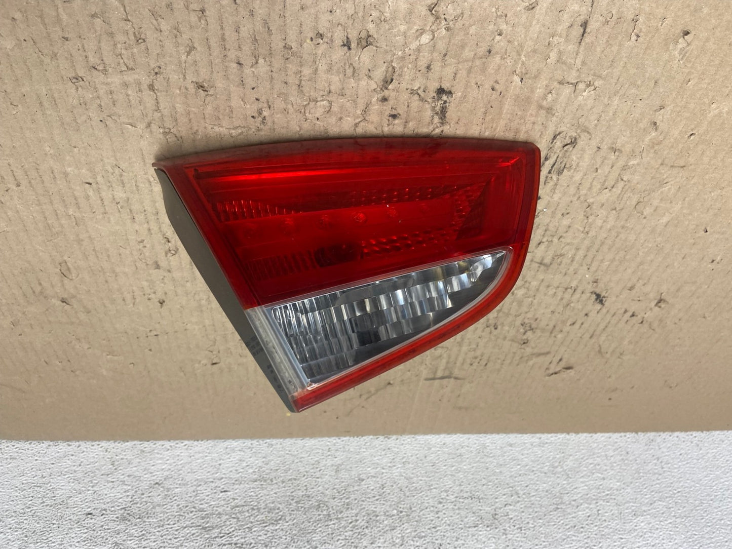 2010 to 2015 Hyundai Tucson Left Driver Lh Inner Tail Light AF7058 LK0
