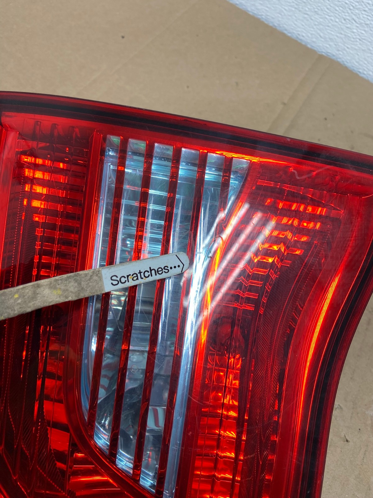 2009-2014 Volkswagen Routan Right Passenger Rh Side Inner Tail Light AB6839 LK3