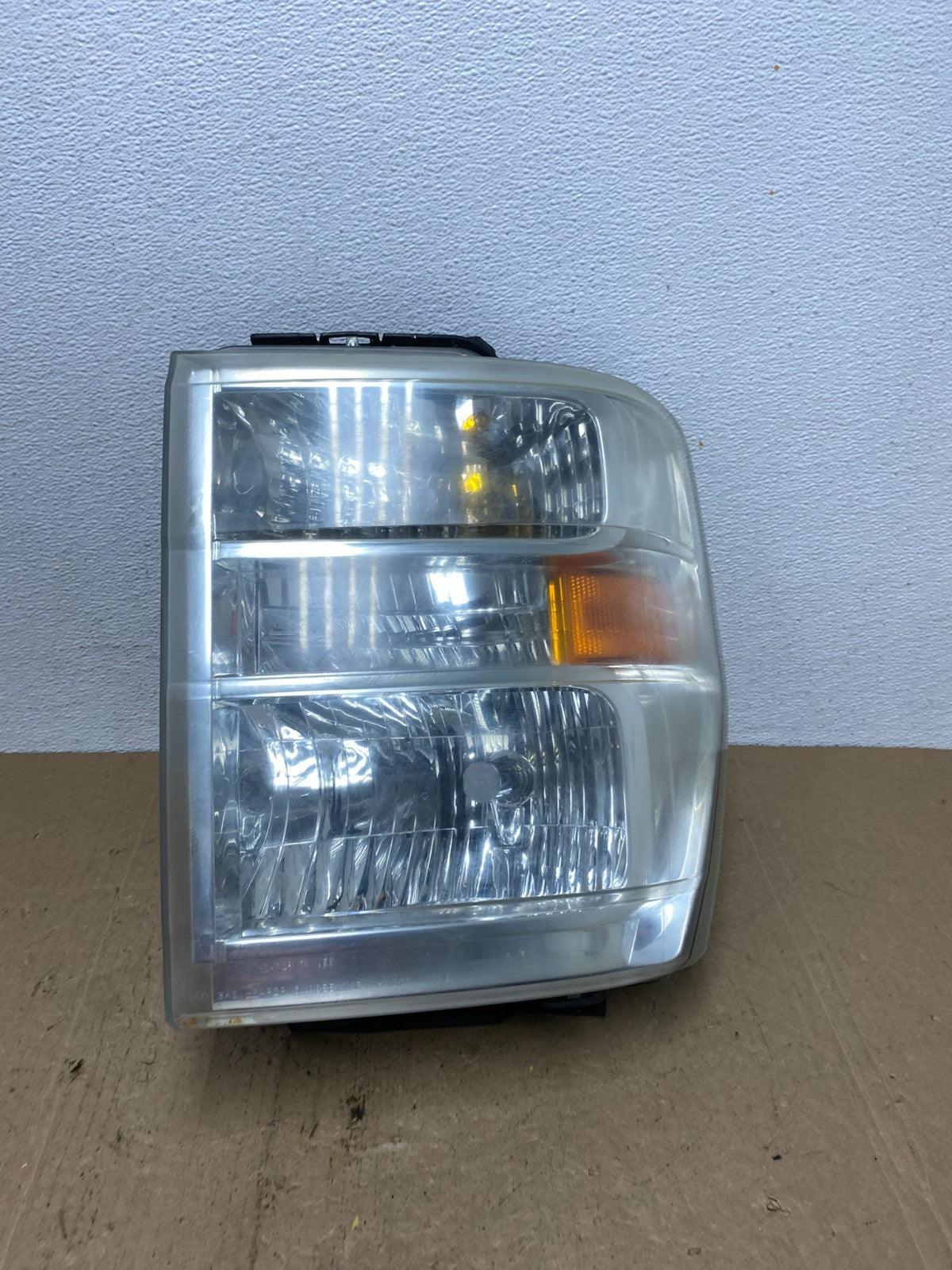 2008-2014 Ford Econoline E150 E250 E350 Left Driver LH Headlight AC5875 DW0