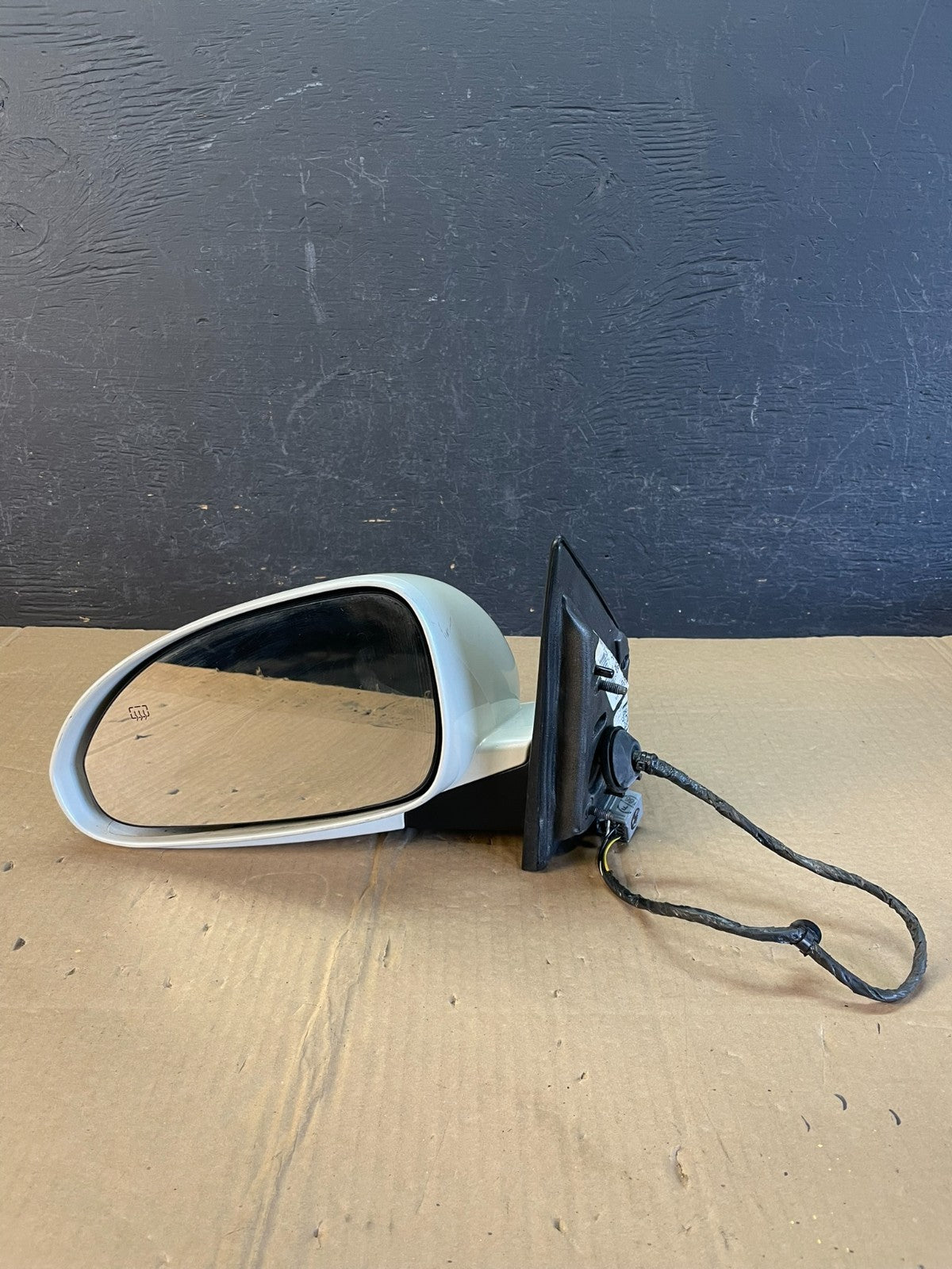 2008-2012 Buick Enclave Left Driver Heat Door Turn Sg Mirror Heated AC97914