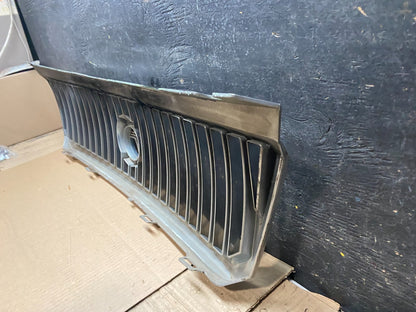 2002 to 2005 Mercury Mountaineer Front Upper Grill Grille Oem W5680 DG8