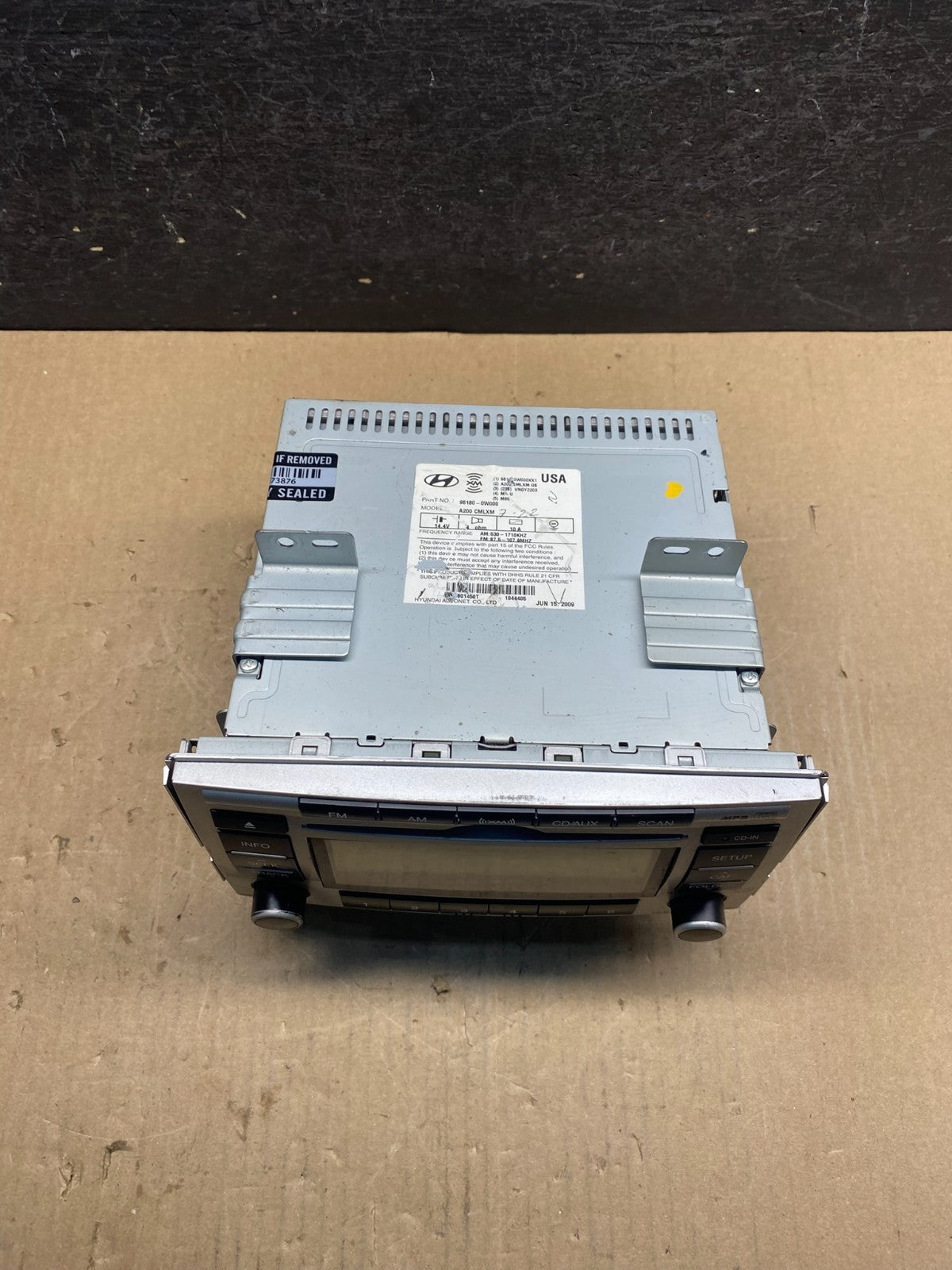 2007 to 2009 Hyundai Santa Fe AM/FM Radio CD Player AG6004 DG3