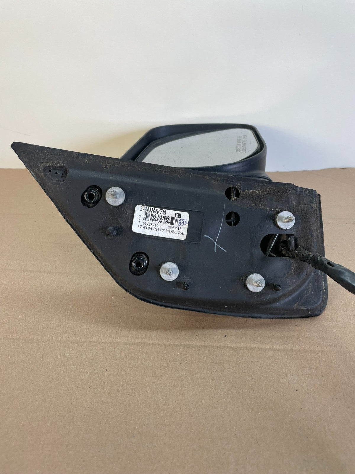 2004 to 2015 Nissan Armada Right Passenger RH View Door Mirror AG9958 DG4