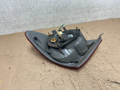 2003 to 2005 Toyota Corolla Left Driver Lh Side Tail Light Oem R3377 DW3