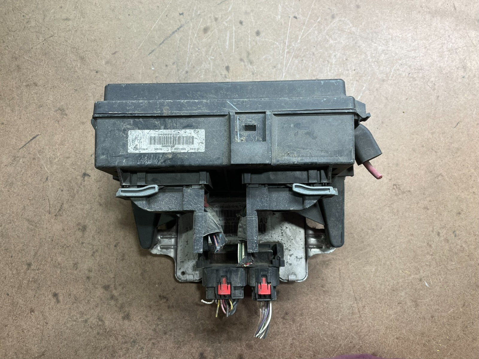 2005 Dodge Durango Fuse Box Tipm Fuse Box Relay Panel J5223 PS0