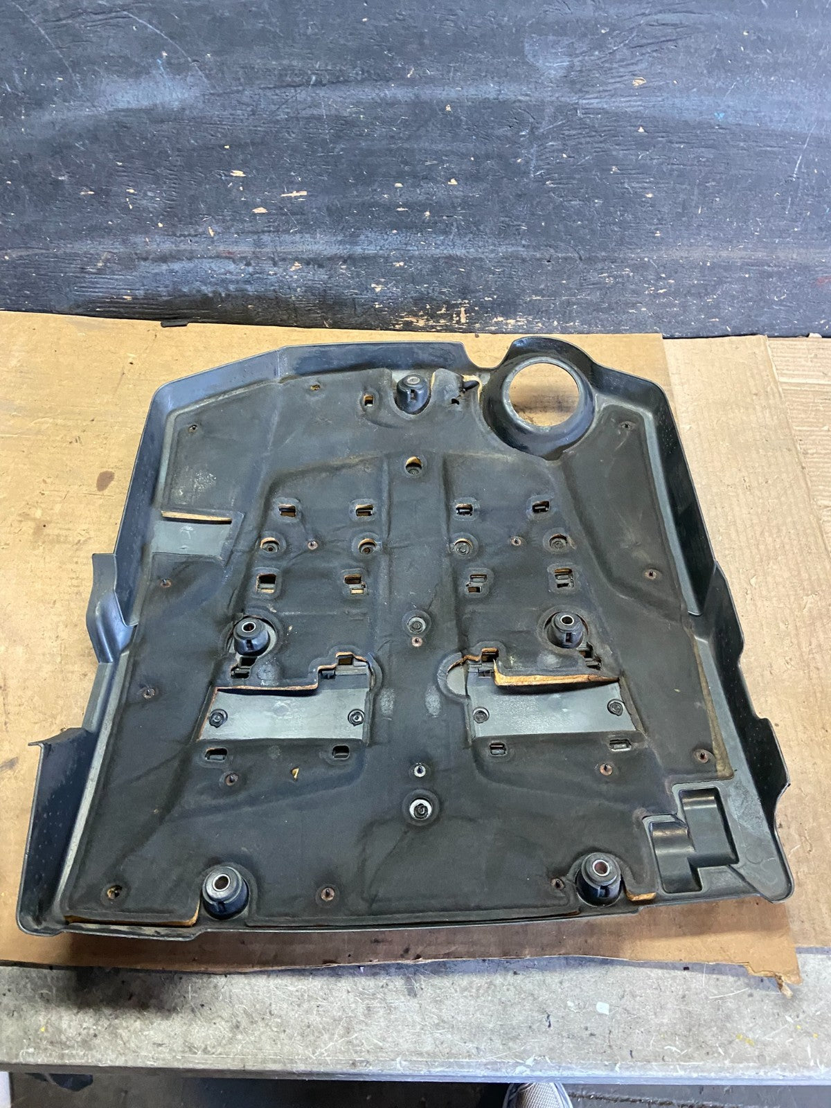 2003 to 2008 Hyundai Tiburon V6 OEM Engine Motor Cover Oem R0310 DG4
