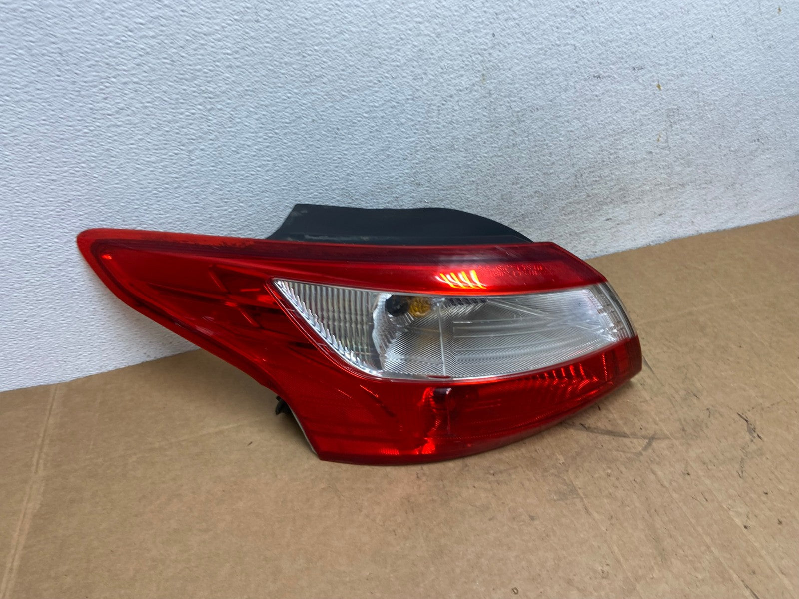 2012 2013 2014 Ford Focus Sedan Left Driver Lh Side Tail Light AD6124 LK2