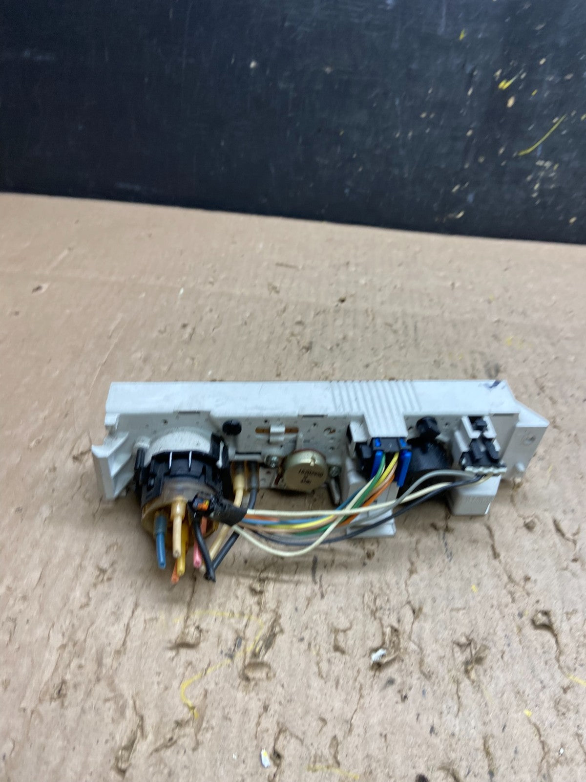 2001 - 2007 GMC Chevrolet Express 1500 Climate Control A/C 15130959 T6341 DG3