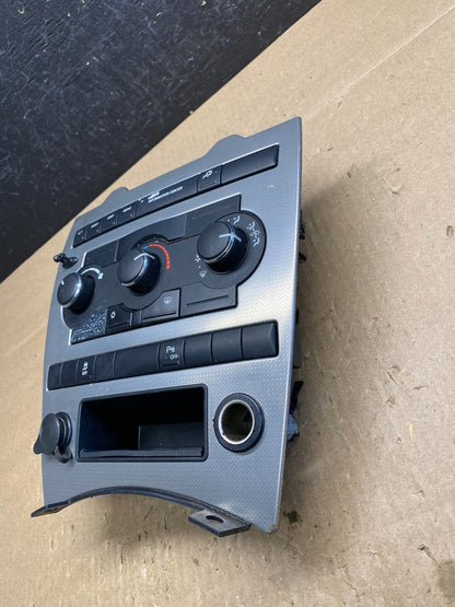 2005 to 2007 Jeep Commander Grand Cherokee A/C Climate Control Bezel AC6471 DG3