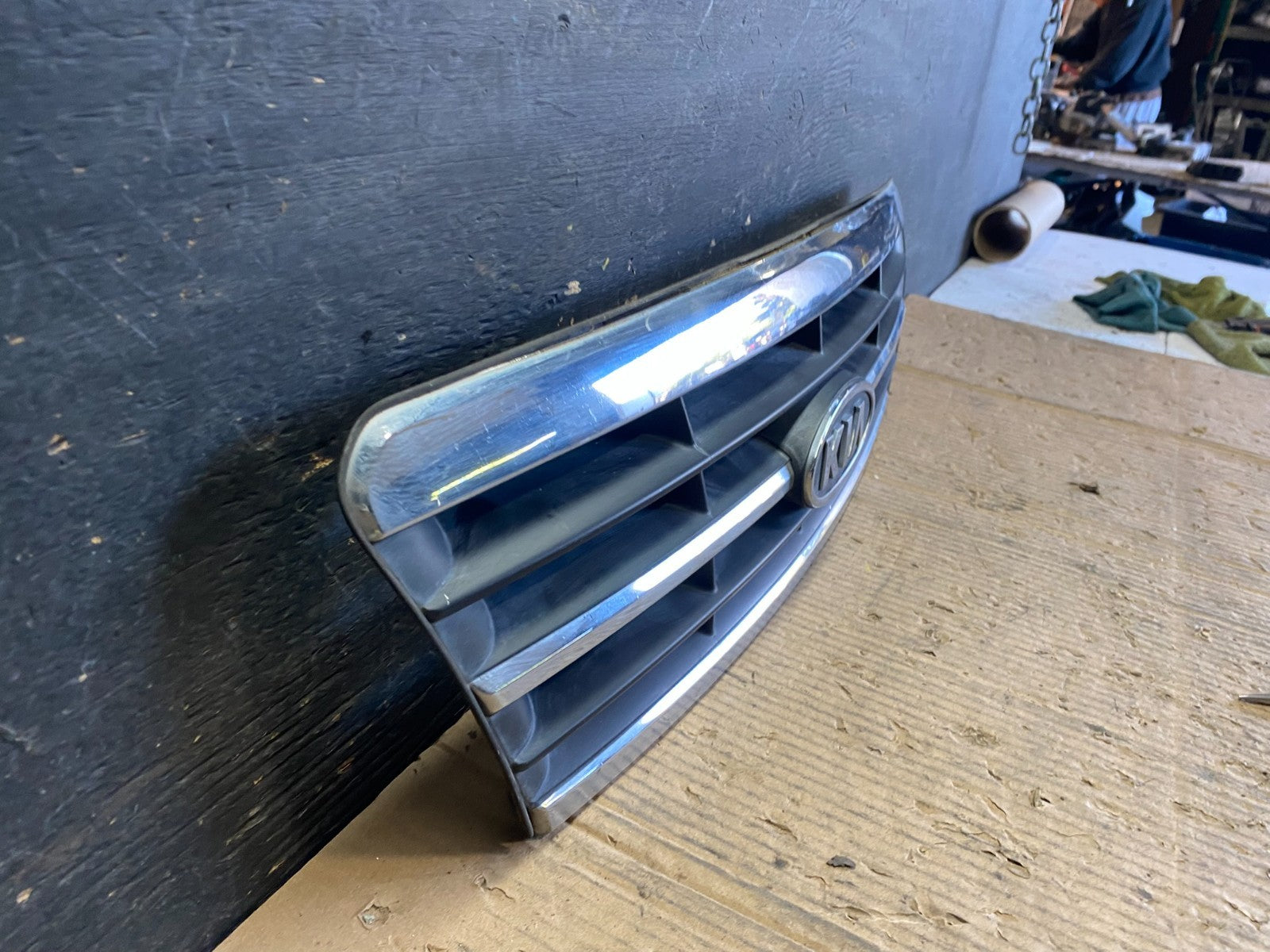 2004 to 2006 Kia Optima Front Grille Grill S9605 PS2