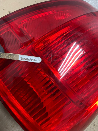 2003 to 2011 Lincoln Town Car Right Passenger Rh Tail Light AF2938 LK3