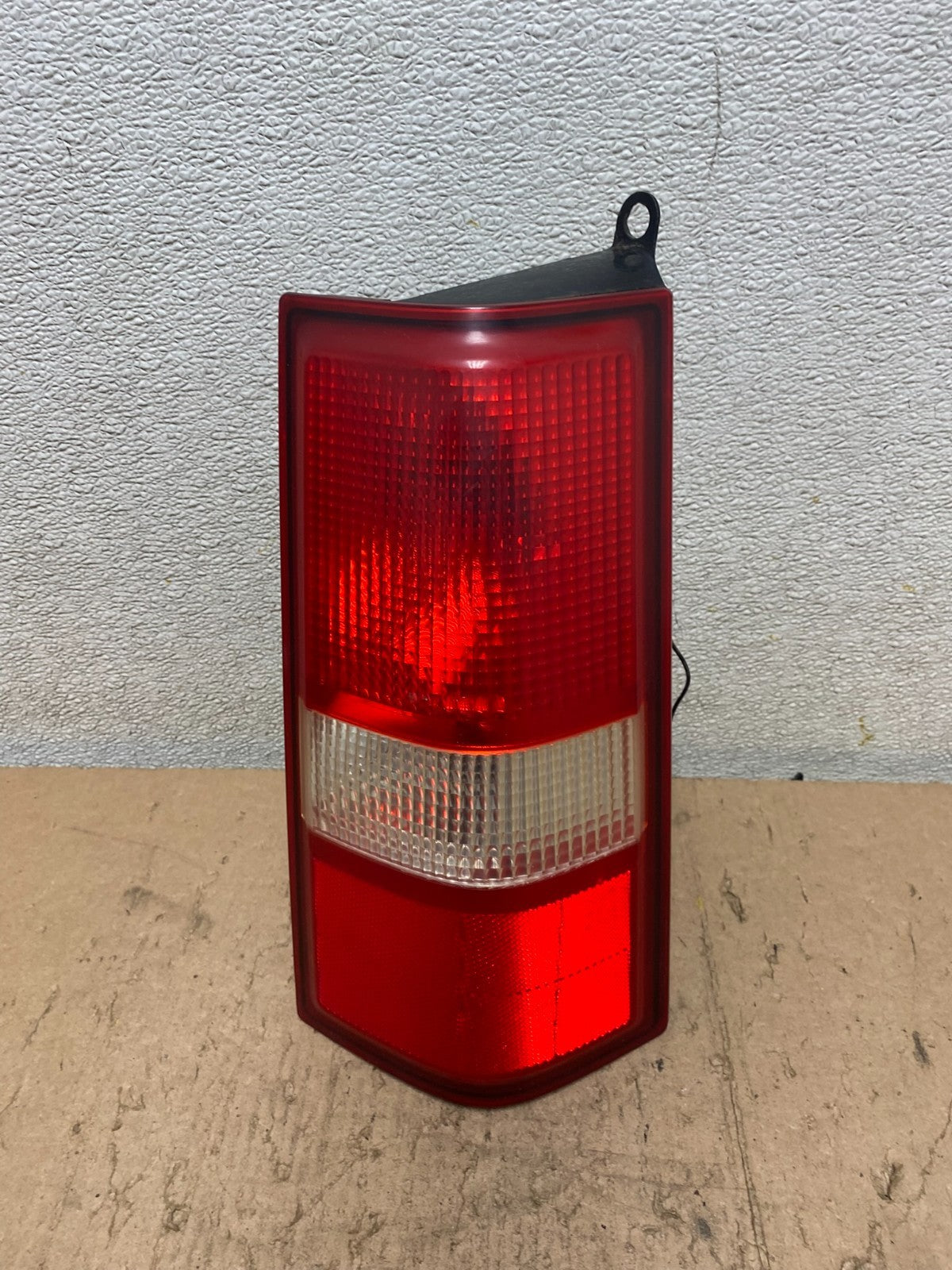 2003 2017 Chevrolet Express 1500 2500 3500 Right Passenger Tail Light S5137 DW0