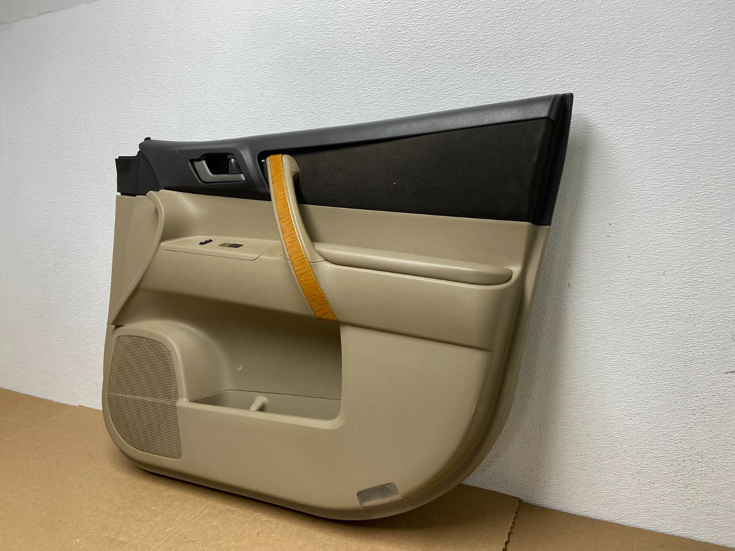 2008-2010 Toyota Highlander Front Right Passenger Door Trim Panel ac0030 DG1