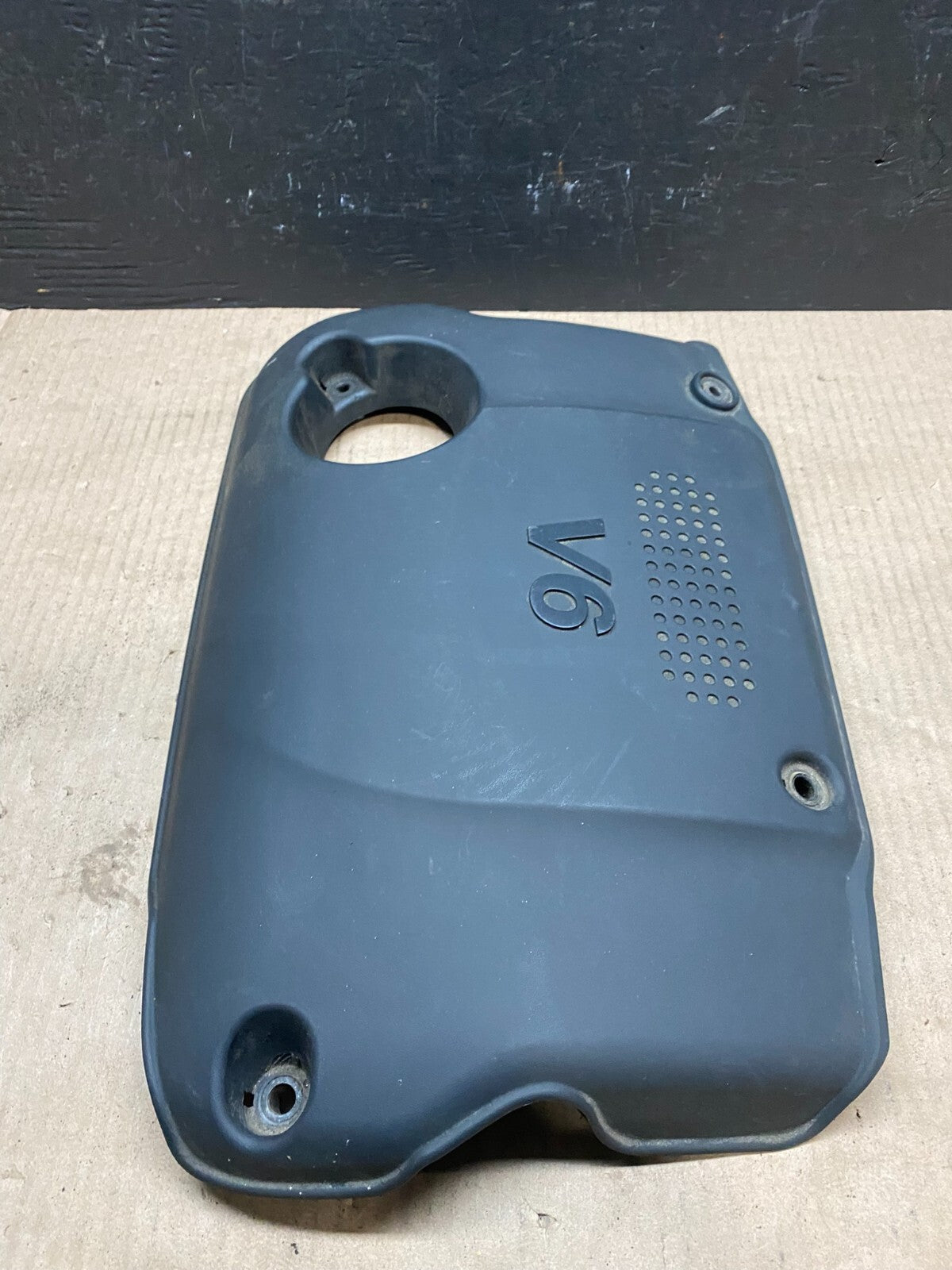 2008 - 2010 Kia Optima Rondo 2.7L V6 Engine Motor Cover E4601 PS3