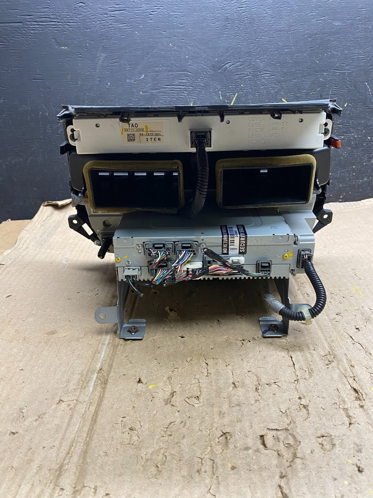 2012 to 2017 Nissan NV1500 NV2500 Radio AM FM CD Player Receiver Oem x6151 DG3