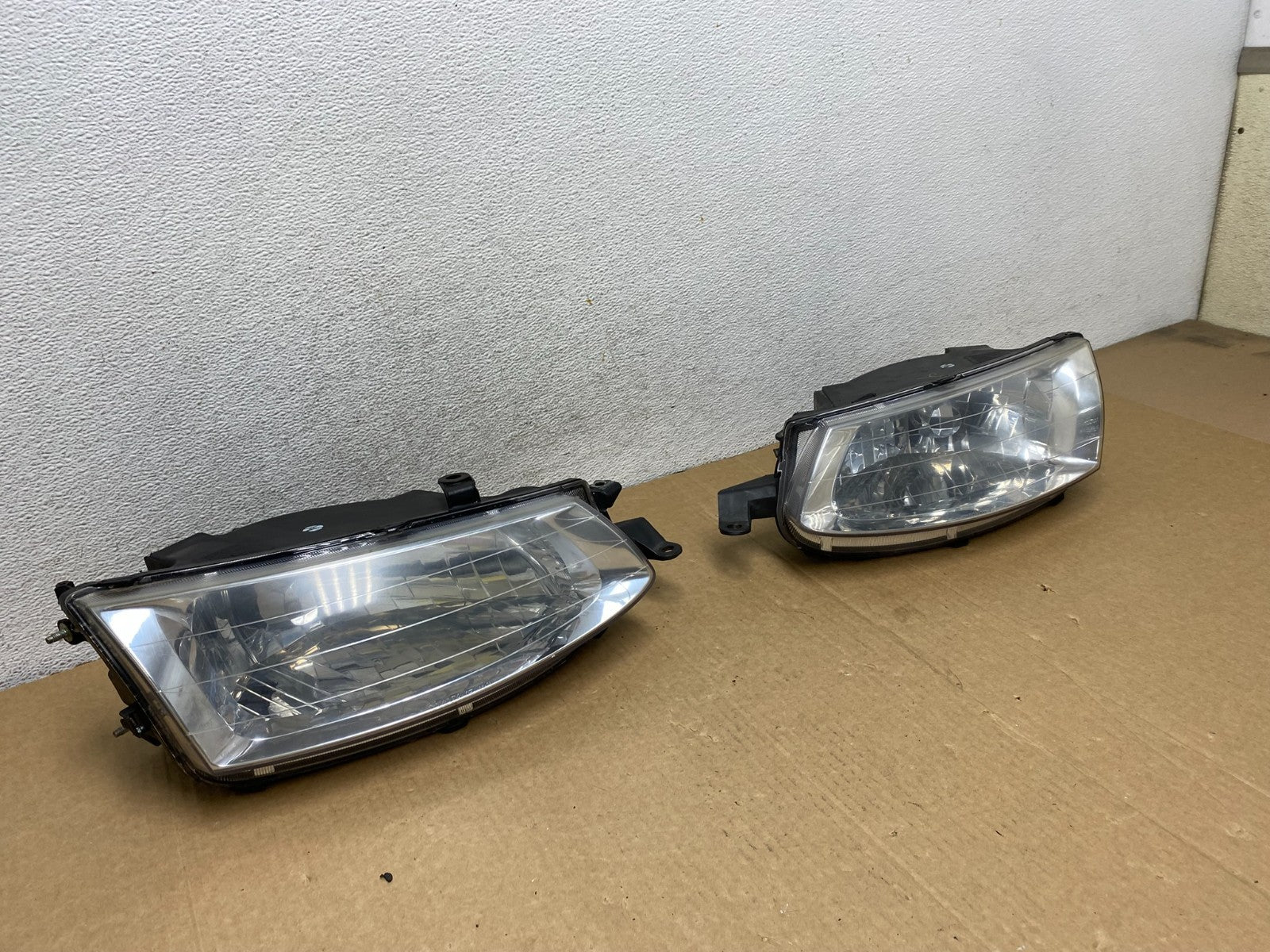 1999-2001 Toyota Solara Left+Right Halogen Headlights AG2008 DW2