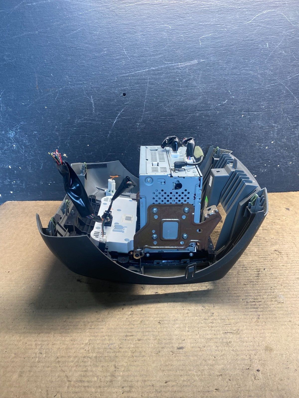2009-2012 Nissan Xterra Frontier AM FM CD Player Radio Receiver OEM aa1819 DG4