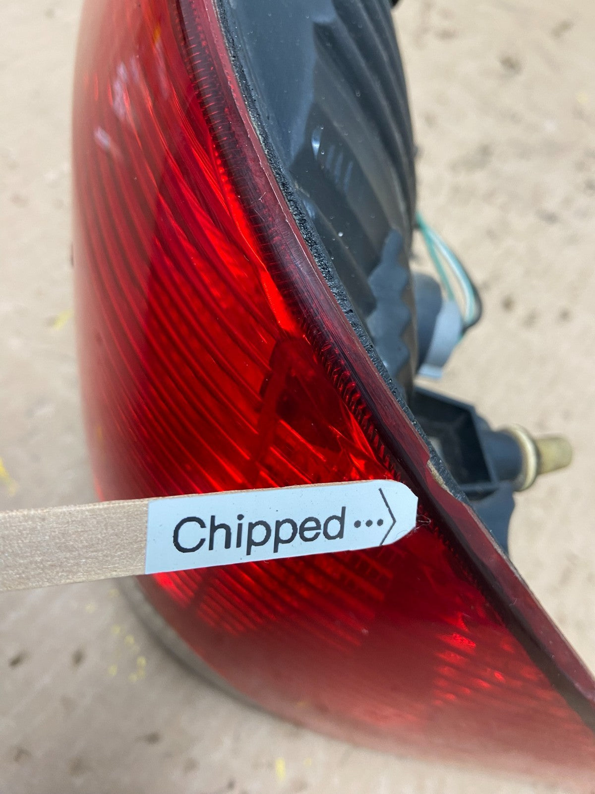 2002-2003 Mitsubishi Lancer Right Passenger RH Tail Light OEM Y0485 DG3
