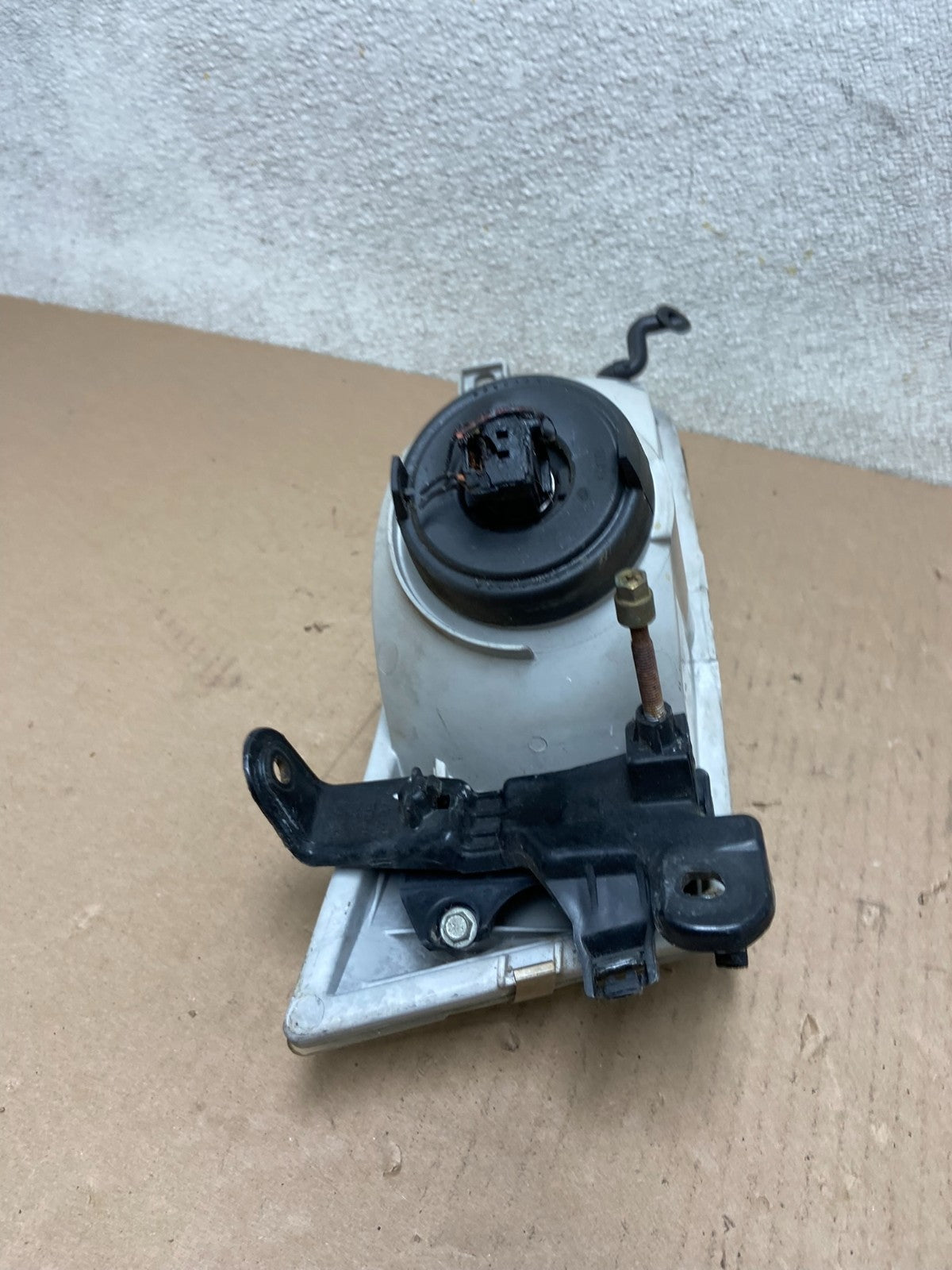 1997 1998 1999 Toyota Camry Left Driver Side Halogen Headlight Oem AB5044 DW7
