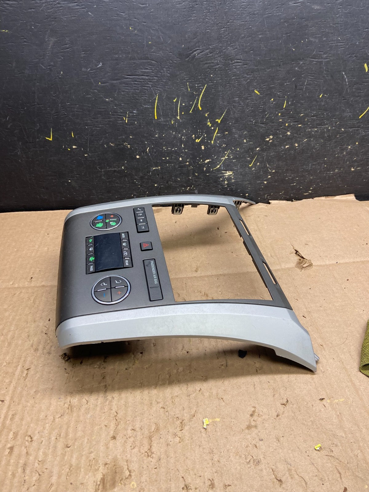 2008 to 2012 Buick Enclave AC Heater Climate Control Unit Y5363 DG3