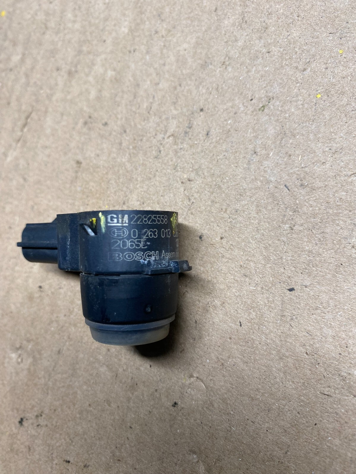 Chevrolet Cadillac Rear Bumper Parking Sensor 4 pcs E1886 Oem PS7