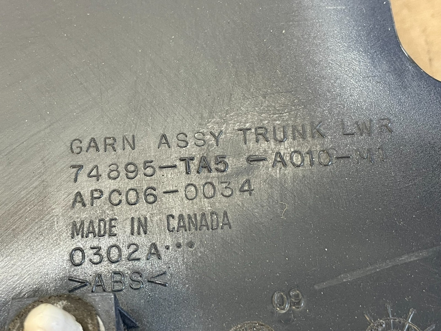 2008 to 2009 Honda Accord Sedan Trunk Deck Lid Trim Panel Molding AG3176 DG4