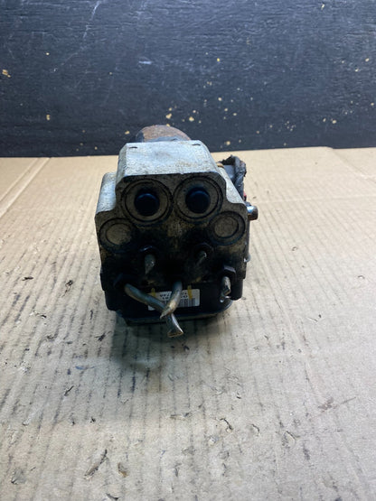 2003 to 2006 Chevrolet Tahoe ABS Pump 13354748 Module ab2718 DG3