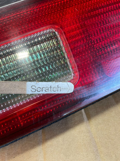 1998-2002 Honda Accord Coupe 2-Door Center Single Tail Light AD0070 DG4