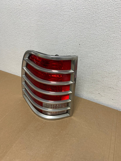 2002 to 2005 Mercury Mountaineer Left Driver Lh Side Tail Light Oem AC5556 LK1