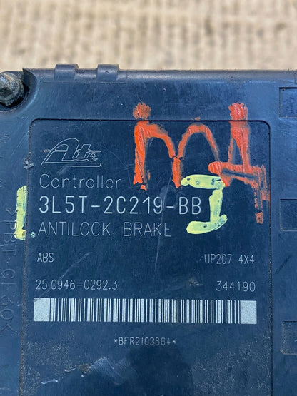 2002 2005 Ford Explorer  ABS Anti Lock Brake Pump Module Oem AB2802 DG6