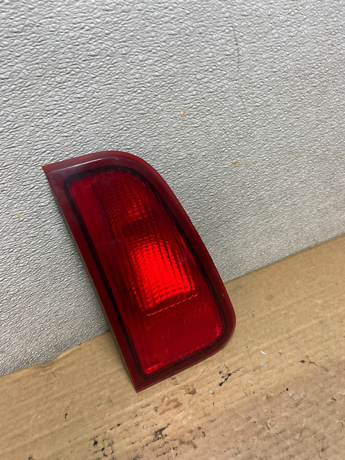 1998-2002 Lincoln Navigator Left Driver Lh Side Tail Light Inner Oem AB5257 LK2
