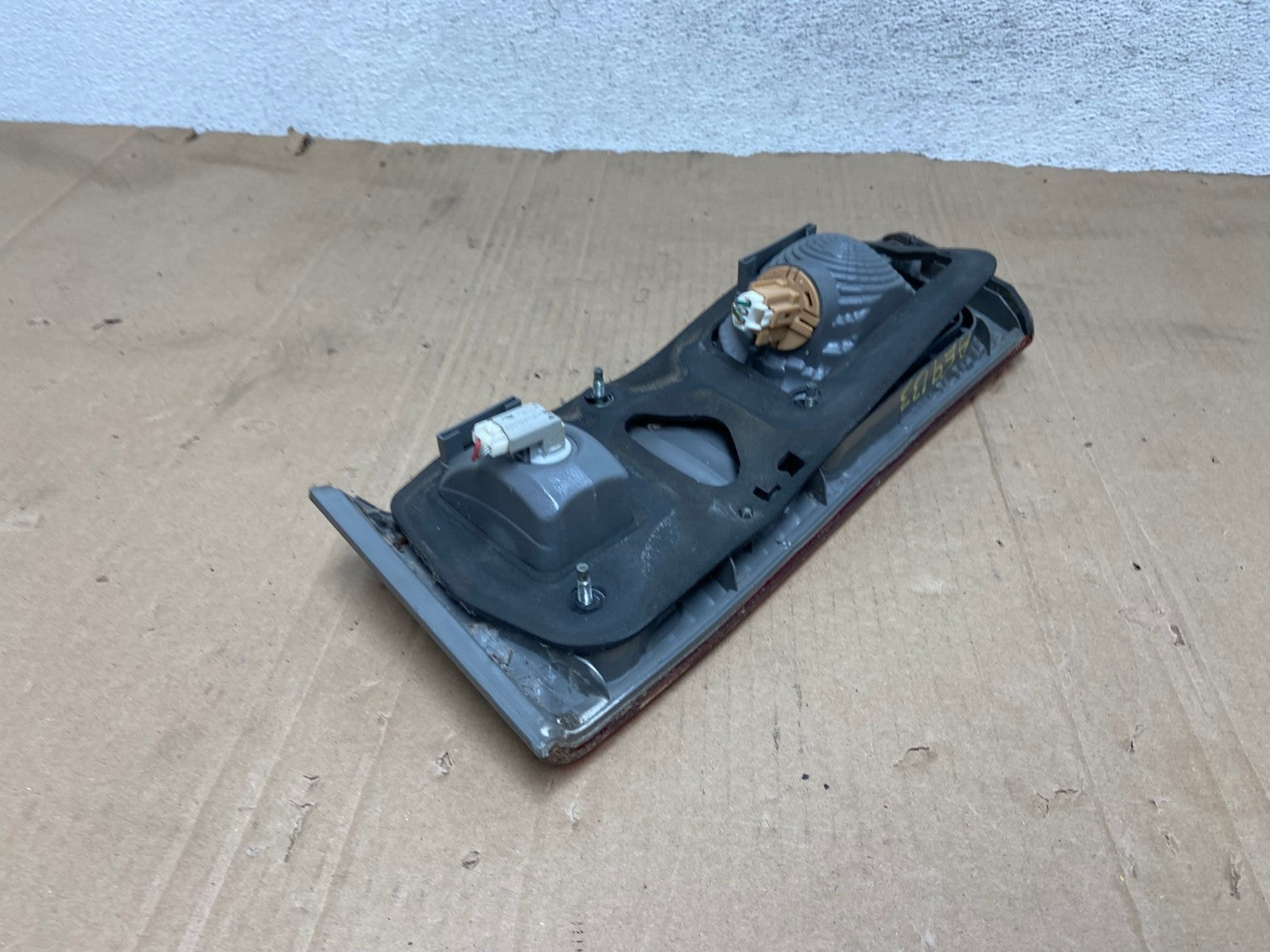 2000-2001 Toyota Camry Tail Light Left Driver LH Side Inner AE9133 LK5