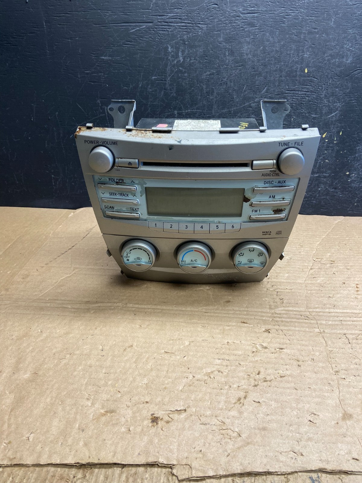 2007 to 2009 Toyota Camry Radio CD Player Climate Control Bezel AF2140 DG0