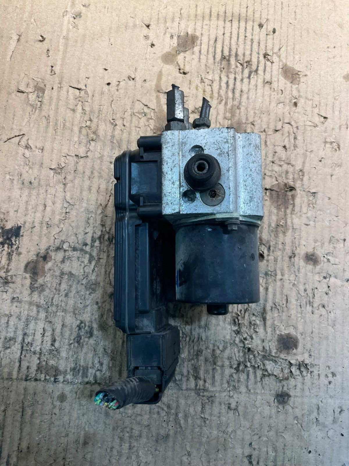 2004 2007 Ford E250 E350 Econoline Anti-Lock ABS Antilock Brake Pump v2137 DG1