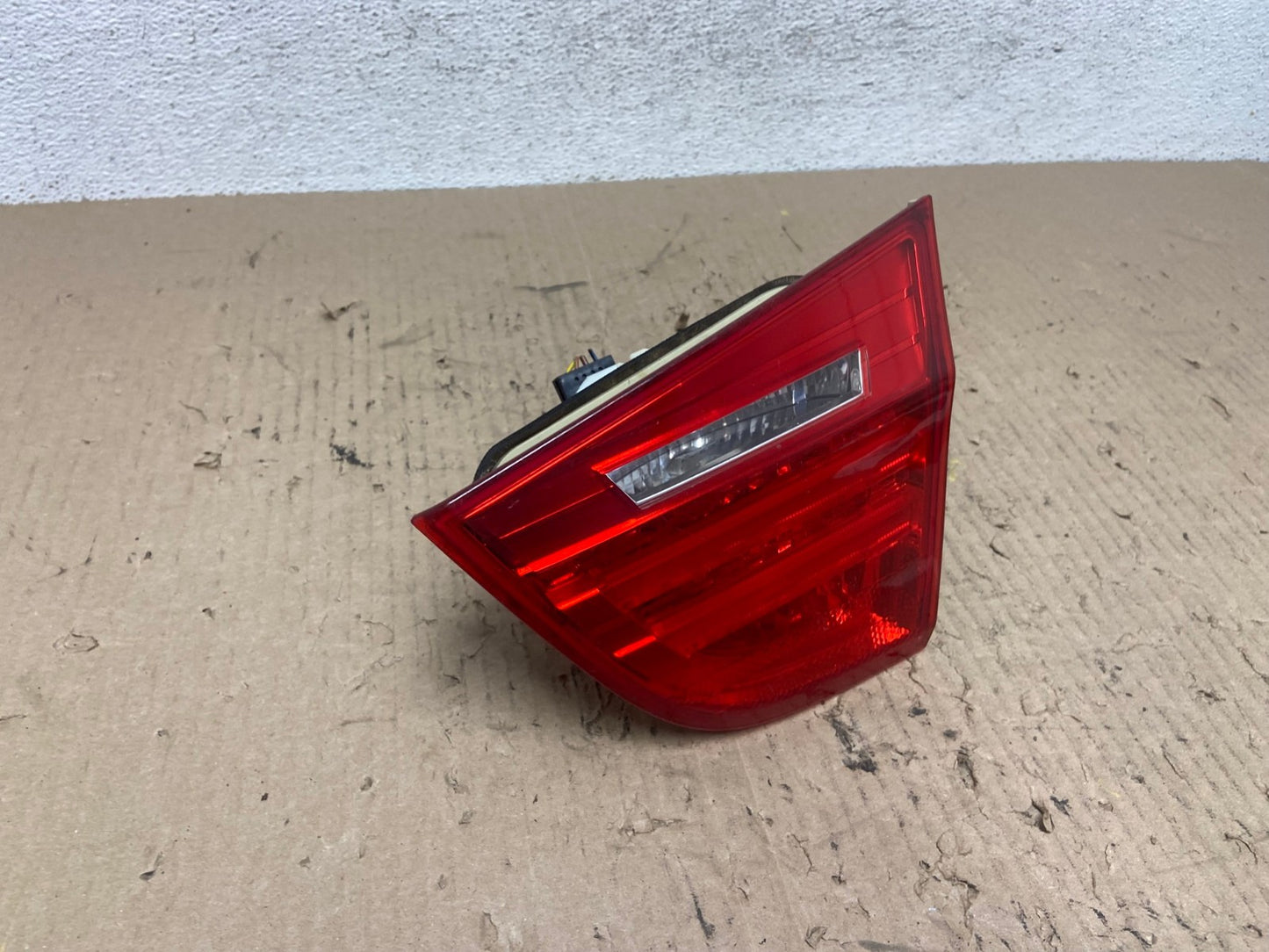 2009 2010 2011 BMW 3 328i 335i E90 Right Passenger RH Tail Light Inner AF7065 LK2