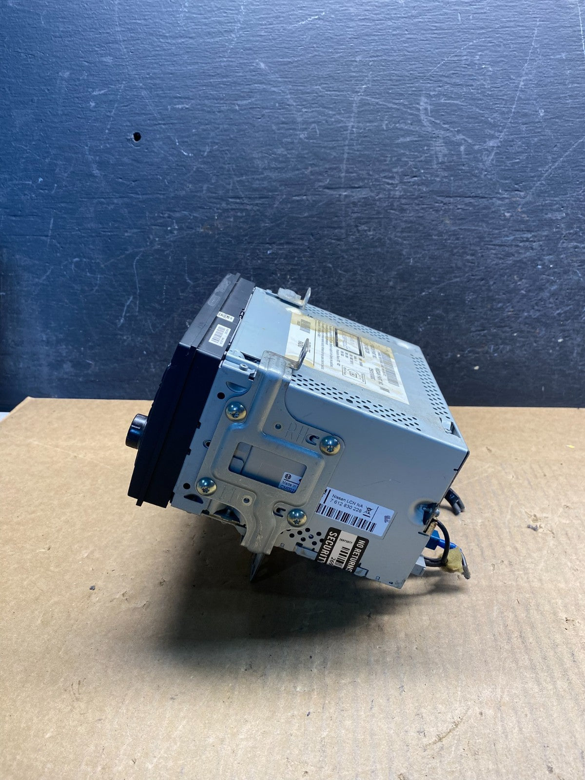 2013 to 2015 Nissan Rogue 28185-1VX0A Radio Receiver AM FM CD AG7405 DG1